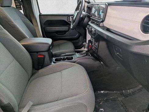 Used 2024 Jeep Wrangler Willys image 22