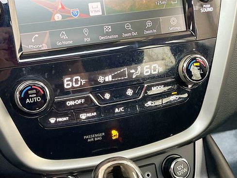 Used 2023 Nissan Murano SL w/ SL Moonroof Package AWD/4WD image 16