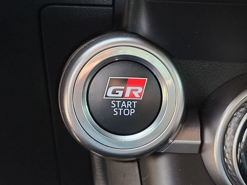 Used 2025 Toyota GR86 Premium image 16