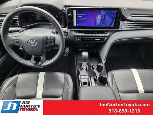 Used 2025 Toyota Camry SE w/ Multimedia Upgrade Package AWD/4WD image 27