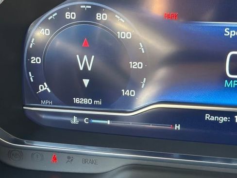 Certified 2024 Chevrolet Tahoe Z71 w/ Z71 Off-Road Package image 17