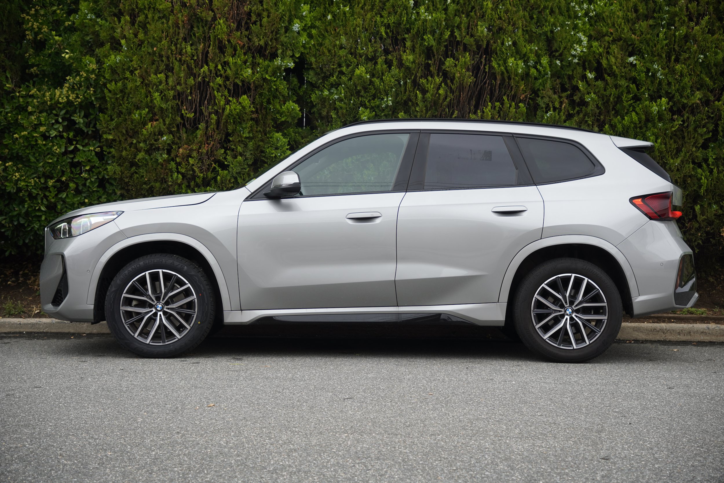 Used 2026 BMW X1 xDrive28i AWD/4WD image 4