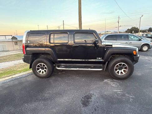 Used 2007 HUMMER H3 image 4