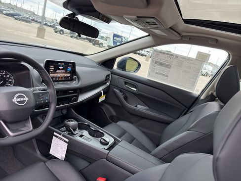 New 2026 Nissan Rogue SV w/ SV Premium Package image 25