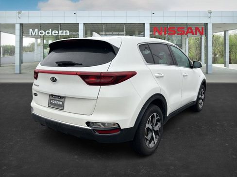 Used 2021 Kia Sportage LX image 5