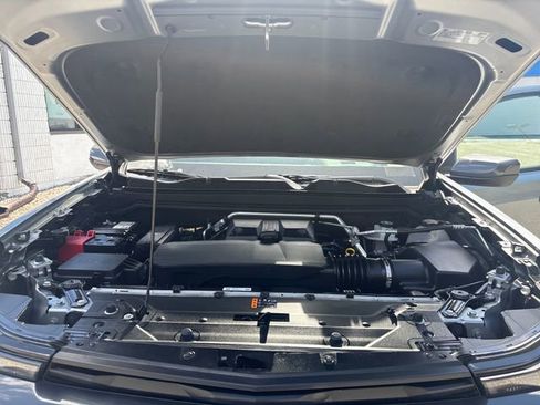Used 2025 Chevrolet Colorado LT AWD/4WD image 23