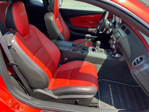 Used 2010 Chevrolet Camaro SS w/ RS Package RWD image 16