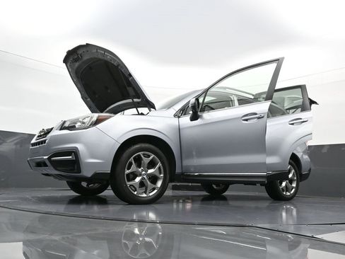 Used 2017 Subaru Forester 2.5i Touring w/ Popular Package #2 image 39