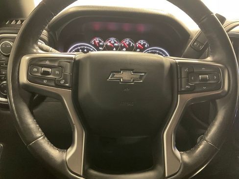 Used 2021 Chevrolet Silverado 1500 LT Trail Boss w/ Convenience Package II image 6