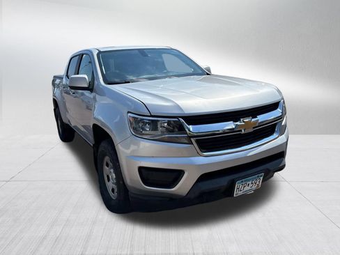 Used 2019 Chevrolet Colorado W/T w/ WT Convenience Package AWD/4WD image 11