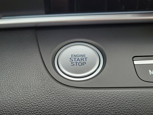 Certified 2023 Hyundai Elantra Limited w/ Cargo Package image 17