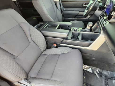Used 2022 Toyota Tundra SR5 AWD/4WD image 8