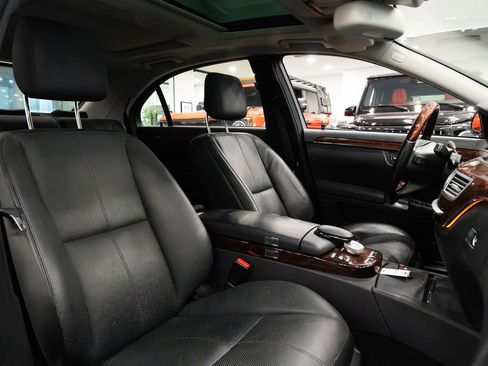 Used 2008 Mercedes-Benz S 550 image 10
