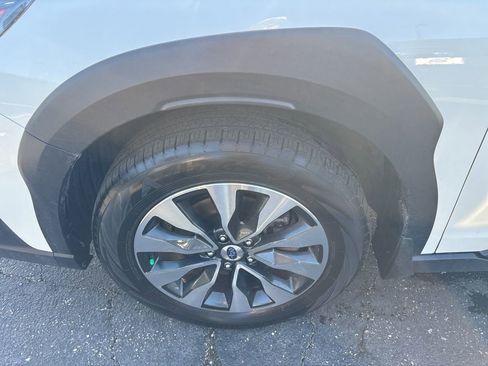 Certified 2024 Subaru Outback Limited image 7