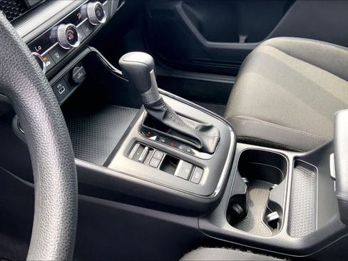 Used 2023 Honda CR-V LX image 16