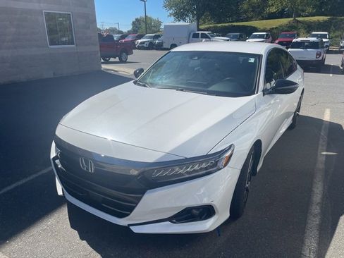 Used 2021 Honda Accord Sport image 1