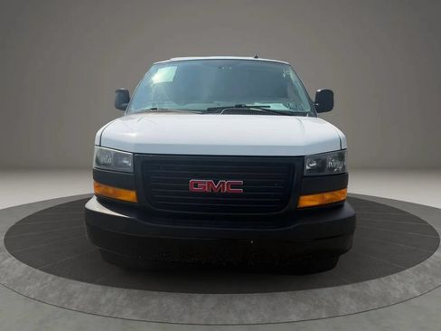 Used 2021 GMC Savana 2500 w/ Driver Convenience Package RWD image 2