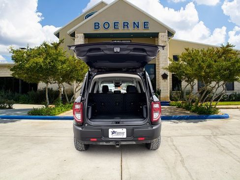 Used 2022 Ford Bronco Sport Badlands image 6