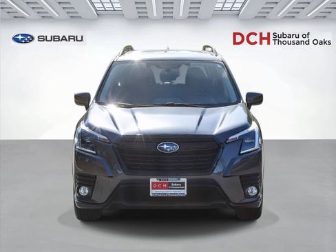 Used 2023 Subaru Forester Premium AWD/4WD image 2