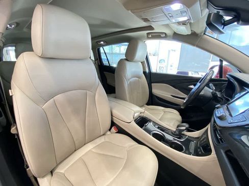 Used 2017 Buick Envision Premium w/ Driver Confidence Package image 28