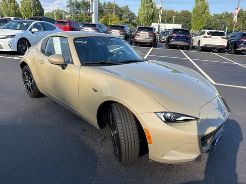 Used 2024 MAZDA MX-5 Miata RF Grand Touring RWD image 3