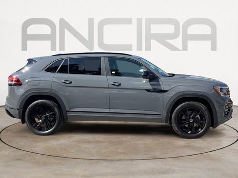 New 2026 Volkswagen Atlas Cross Sport SEL R-Line image 9