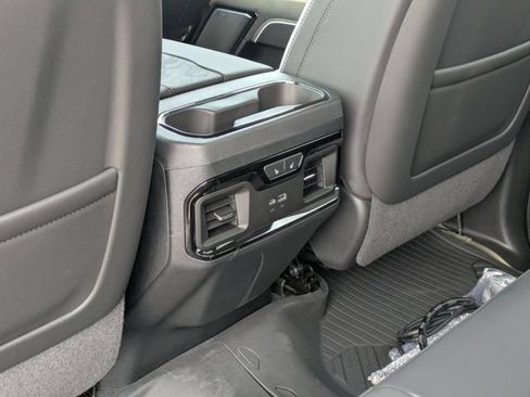 New 2026 GMC Sierra 2500 AT4X w/ AT4X AEV Edition AWD/4WD image 30