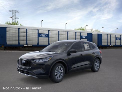 New 2026 Ford Escape Active w/ Tech Pack #1 FWD image 1