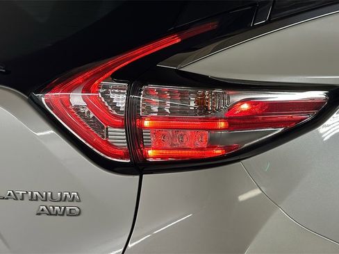 Used 2015 Nissan Murano Platinum w/ Platinum Technology Package image 8