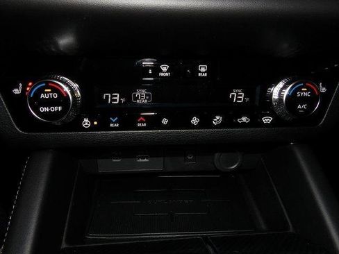 New 2025 Mitsubishi Outlander SEL image 25