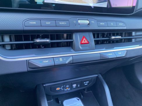 New 2025 Kia K4 GT-Line w/ GT-Line Premium Package image 18