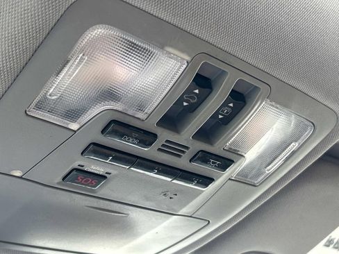 Used 2018 Toyota Highlander Limited Platinum w/ Protection Package #3 image 30