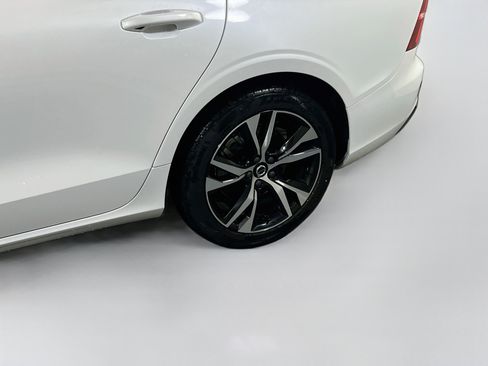 Used 2023 Volvo S60 B5 Core FWD image 30