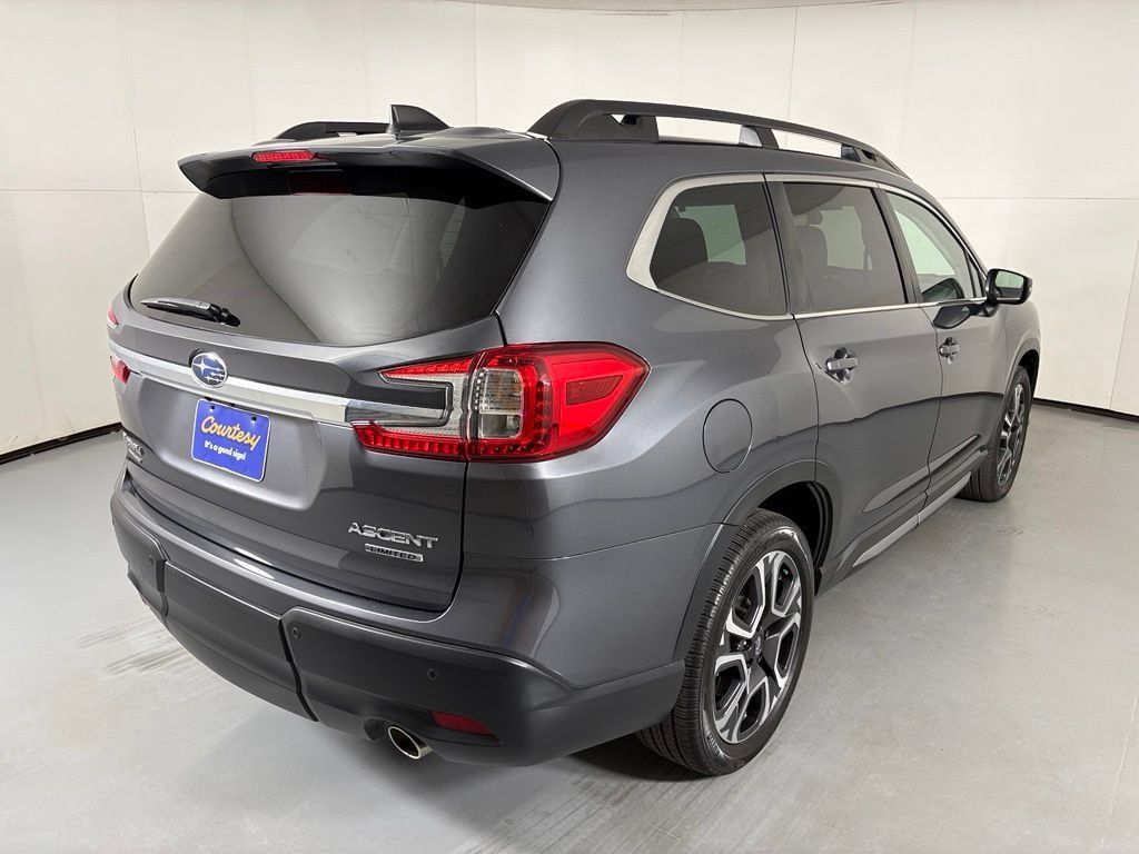 Used 2023 Subaru Ascent Limited AWD/4WD image 8
