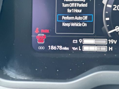 Used 2025 Toyota Sequoia SR5 AWD/4WD image 13