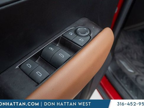 Used 2024 GMC Canyon AT4 AWD/4WD image 17