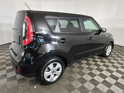 Used 2019 Kia Soul FWD image 3