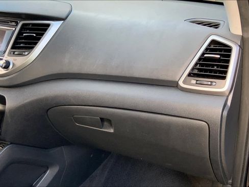 Used 2017 Hyundai Tucson Sport image 17