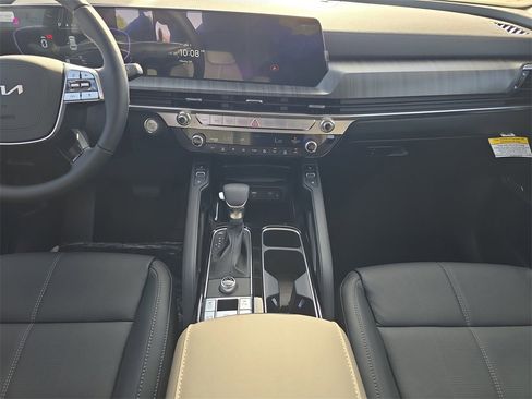 New 2025 Kia Telluride EX image 17