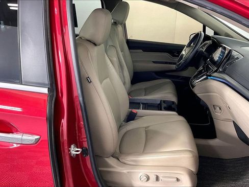 Used 2023 Honda Odyssey Touring image 10