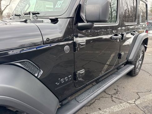 Used 2025 Jeep Wrangler Sport S image 4