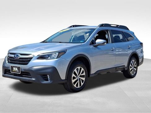 Used 2021 Subaru Outback Premium AWD/4WD image 3