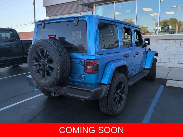 Used 2022 Jeep Wrangler Unlimited Sahara w/ Cold Weather Group AWD/4WD image 8