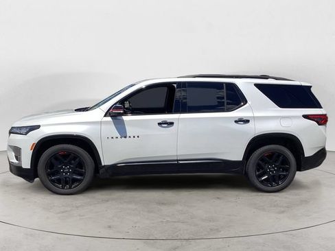 Used 2023 Chevrolet Traverse Premier w/ Redline Edition AWD/4WD image 2