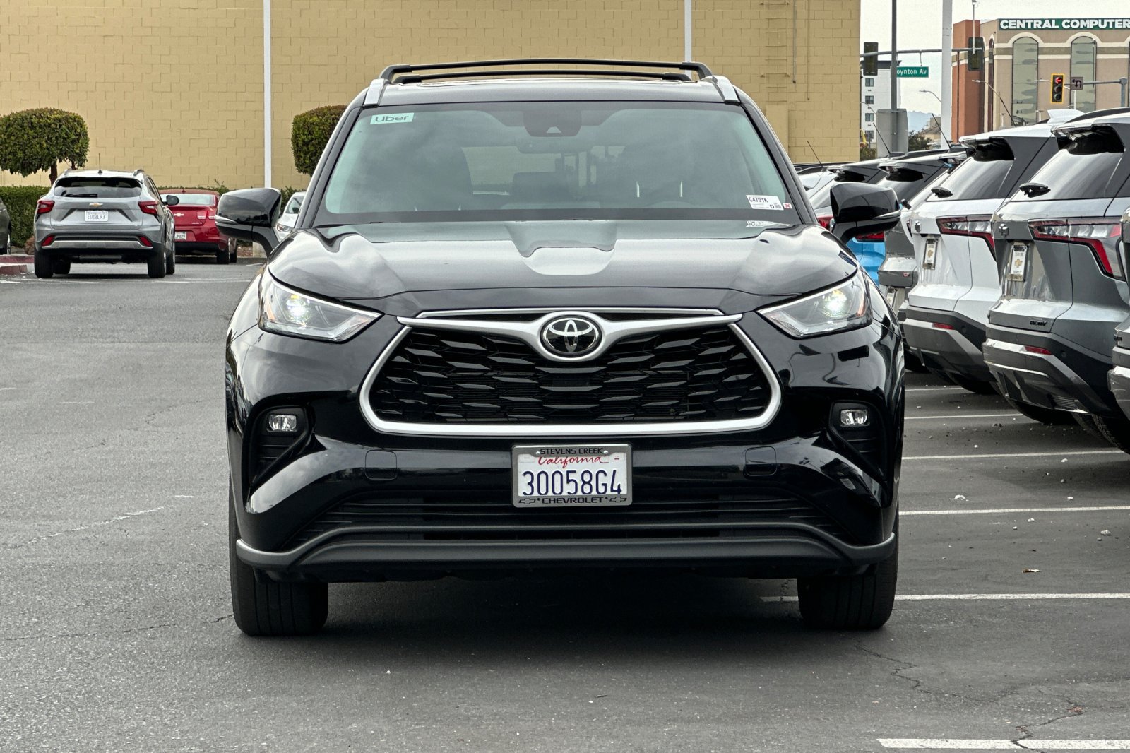 Used 2025 Toyota Highlander XLE AWD/4WD image 10