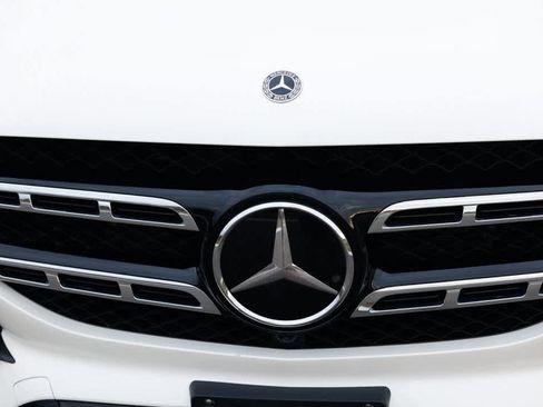 Used 2023 Mercedes-Benz GLS 450 4MATIC image 27