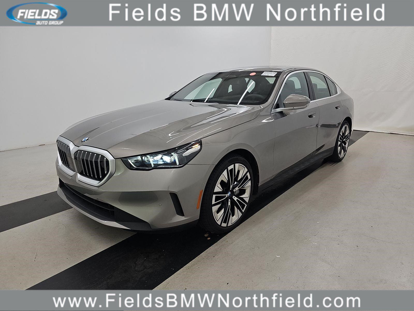 Certified 2026 BMW 540i xDrive AWD/4WD image 1