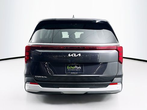 Used 2026 Kia Carnival FWD image 7
