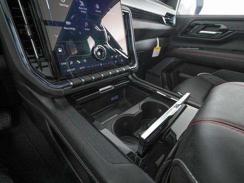 Used 2026 GMC Yukon XL AT4 Ultimate image 25