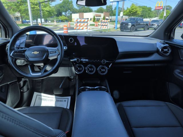 Used 2024 Chevrolet Blazer EV LT AWD/4WD image 14